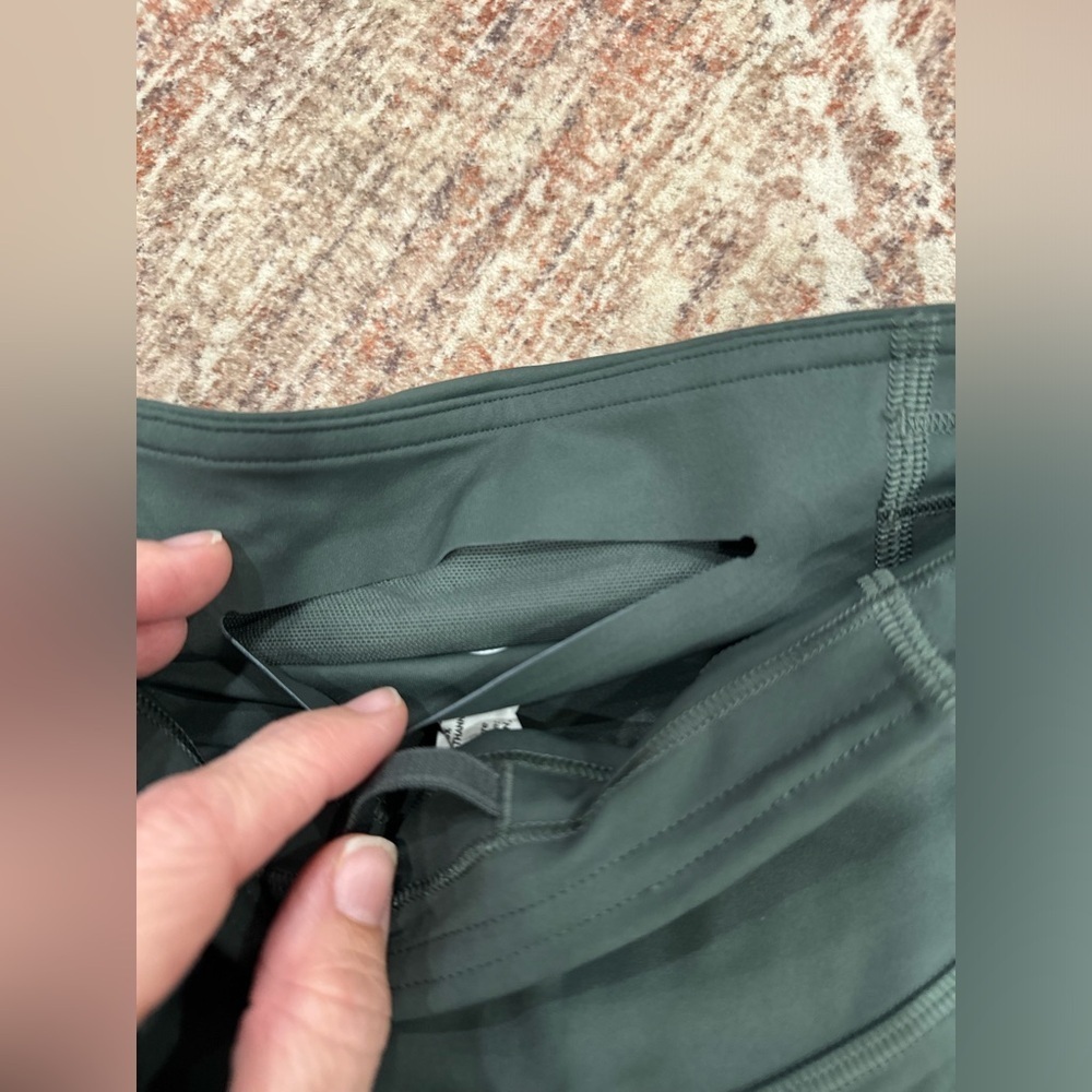 Lululemon Base Pace High-Rise Reflective Short Biker Size 2 Smoked Spruce Green - Picture 4 of 8